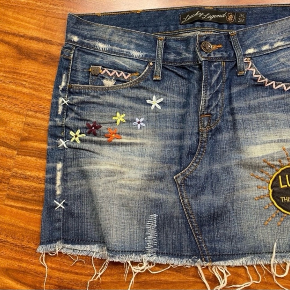 Lucky Brand Y2K Zoe Embroidered Patchwork Denim Mini Skirt Size 00 Boho Western - Picture 3 of 16
